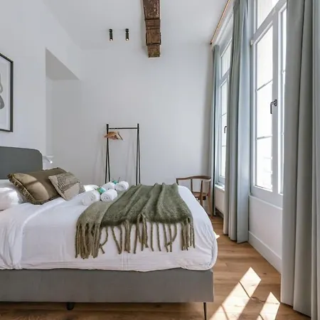 Huswell - Stylish In The Heart Of Antwerpen